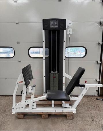 Life Fitness Fit Series Leg press/Calf Raise White topstaat beschikbaar voor biedingen