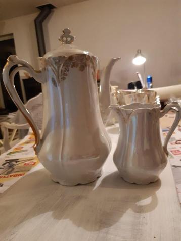 Service à café 8 personnes - porcelaine nacrée beschikbaar voor biedingen