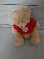 Teddy bear met hartjes trui, Ophalen of Verzenden, Zo goed als nieuw