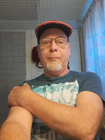 Homme 63 ans recherche femme, Contacts & Messages