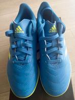 Adidas voetbalschoen maat 33, Sport en Fitness, Ophalen, Zo goed als nieuw, Schoenen