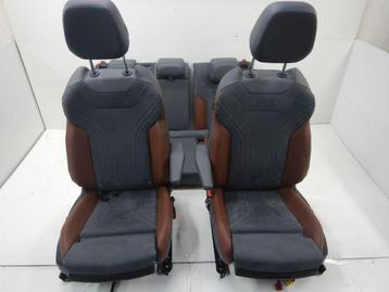 VW ID4 11A Interieur Leer-Alcantara Bruin/Grijs beschikbaar voor biedingen