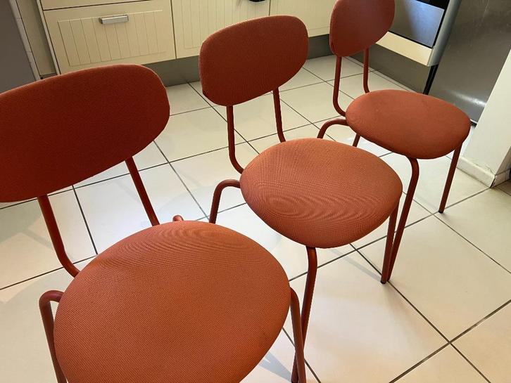 Ikea SANDSBERG stoelset, Huis en Inrichting, Stoelen, Zo goed als nieuw, Drie, Kunststof, Metaal, Rood, Ophalen