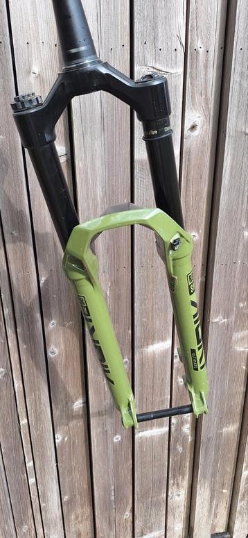 rock shox Lyrik ultimate 160mm 29. bijna nieuw. beschikbaar voor biedingen