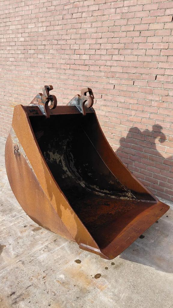 Pladdet CW30 / CW40 digging bucket / 1.25m wide / 1.70m3, Zakelijke goederen, Machines en Bouw | Onderdelen