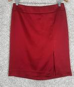 Jupe rouge satinée taille S, Vêtements | Femmes, Jupes, Enlèvement ou Envoi, Comme neuf, Taille 36 (S)