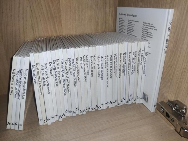 Bijna complete reeks van musti boekjes, Livres, Livres pour enfants | 4 ans et plus, Enlèvement