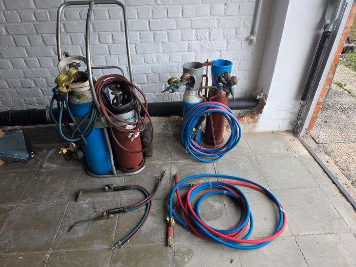 Chalumeaux 2 tailles différentes de bombonnes, Doe-het-zelf en Bouw, Gereedschap | Lasapparaten, Gebruikt, Ophalen