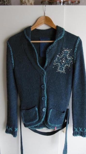 dames vestjes beschikbaar voor biedingen