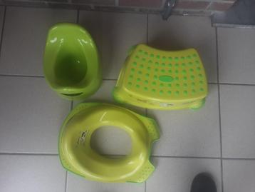 Opstapje, WC-verkleiner en potje. beschikbaar voor biedingen