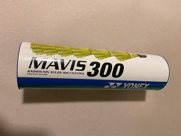 Mavis 300, badminton pluim  beschikbaar voor biedingen