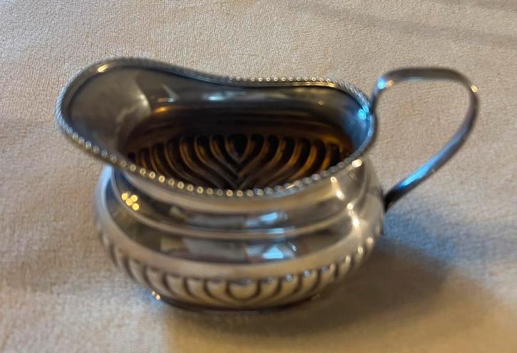 Crémier-victorien-métal argenté-qualité A1poinçon EPNS A1), Antiquités & Art, Antiquités | Argent & Or, Argent, Enlèvement ou Envoi