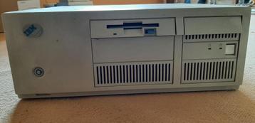 IBM PS/2 77 400 - oude computer beschikbaar voor biedingen