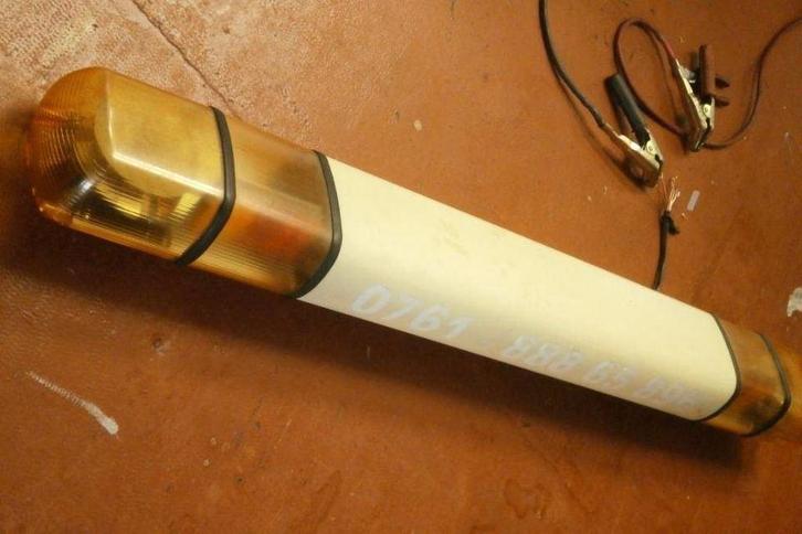 gyrophare pour dépanneuse fonctionne parfaitement flashe, Autos : Pièces & Accessoires, Éclairage, Enlèvement ou Envoi