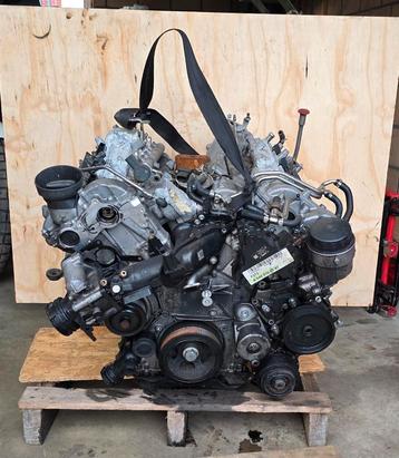 Mercedes E350 CDI OM642 motor. VOOR ONDERDELEN! beschikbaar voor biedingen