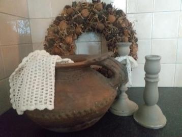 Oude Indische kruik  beschikbaar voor biedingen