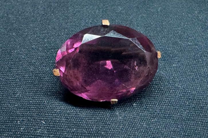 Vintage amethistbroche uit de jaren 50, Handtassen en Accessoires, Antieke sieraden, Broche, Overige materialen, Ophalen of Verzenden