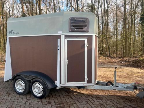 Paardentrailer Humbaur mtm 1600kg, Dieren en Toebehoren, Paarden en Pony's | Trailers en Aanhangwagens, Gebruikt, 1½-paards trailer