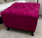 Poef van het model Chesterfield NIEUW, Ophalen, Nieuw, Chesterfield