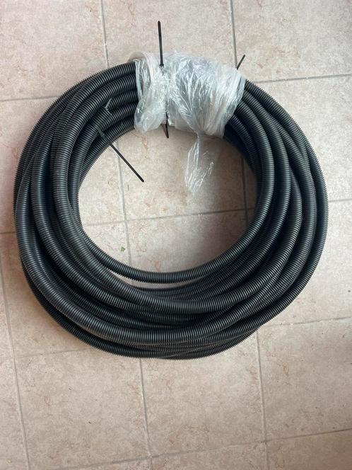 Voorbedraade buis 25mm Zwart UV stabiel, 2X SOLAR 6MM² + 1G6, Doe-het-zelf en Bouw, Zonnepanelen en Toebehoren, Nieuw, Overige typen