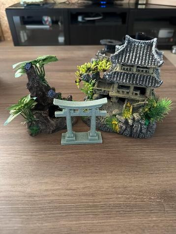 Aquarium decoratie beschikbaar voor biedingen