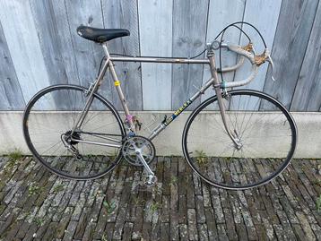 Eddy Merckx retro racefiets uit de schuur beschikbaar voor biedingen
