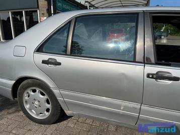 MERCEDES S KLASSE W140 Zilver rechts achter deur 1991-1998 beschikbaar voor biedingen