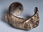Oude etnische zilveren armband, Verzenden, Gebruikt, Zilver, Zilver