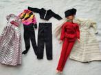 Barbie retro Speelkoffer vol kledij en accessoires, Kinderen en Baby's, Ophalen of Verzenden, Gebruikt, Barbie