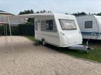 Nette 3 persoons Caravan Caravelair 330, lichtgewicht, Vast bed, Bedrijf, Treinzit, Tot en met 3