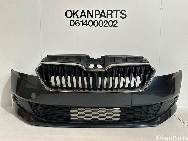Skoda Fabia III Facelift voorbumper 6V0807221F, Auto-onderdelen, Carrosserie, Bumper, Skoda, Voor, Gebruikt