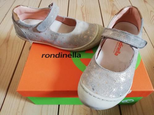 Ballerine à velcro Rondinella 29, Enfants & Bébés, Vêtements enfant | Chaussures & Chaussettes, Utilisé, Chaussures, Fille, Enlèvement ou Envoi