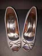 Witte pumps met open teen, Ophalen of Verzenden, Wit, Zo goed als nieuw, Pumps