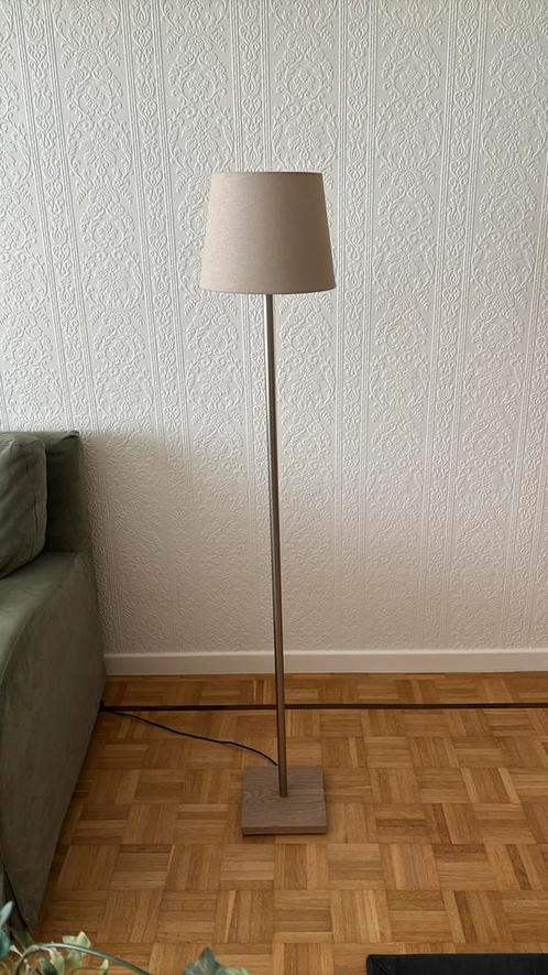 Staanlamp, Huis en Inrichting, Lampen | Vloerlampen, Zo goed als nieuw, 100 tot 150 cm, Ophalen