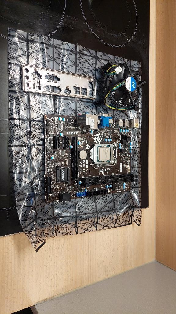 Moederbord / CPU Combo, Computers en Software, Moederborden, Gebruikt, Intel, DDR3, Ophalen