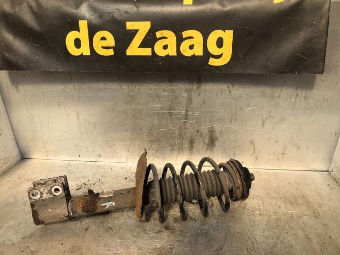 Schokdemperpoot rechts-voor van een Peugeot 308, Auto-onderdelen, Ophanging en Onderstel, Peugeot, Gebruikt, 3 maanden garantie