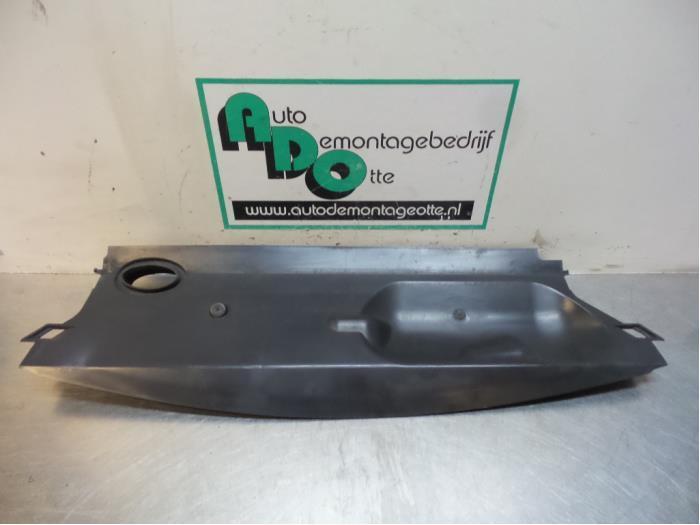 Luchtgeleider van een Renault Megane (Megane 09-), Auto-onderdelen, Motor en Toebehoren, Renault, Gebruikt, 3 maanden garantie