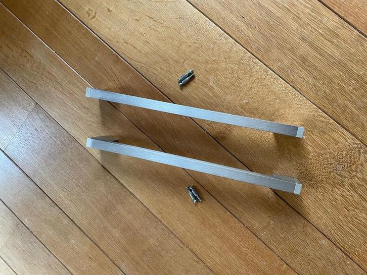 Twee identieke handgrepen rvs, 41,50cm, Doe-het-zelf en Bouw, Hang- en Sluitwerk, Zo goed als nieuw, Overige typen, Overige materialen