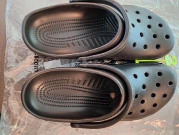 Crocs  beschikbaar voor biedingen