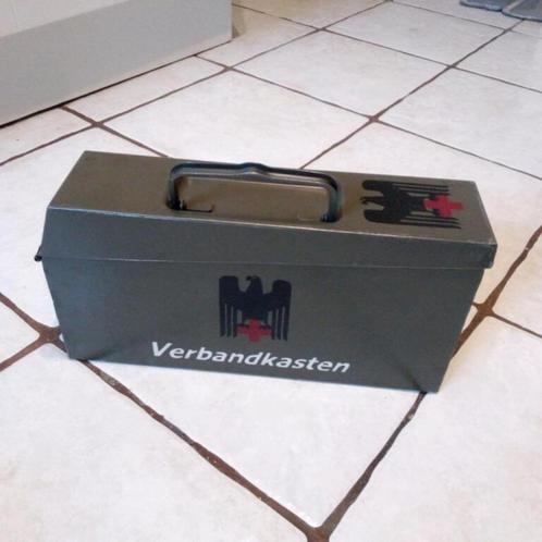 Caisse allemande WW2 - Style M.G. : MEDIC VERBANDKASTEN, Verzamelen, Militaria | Tweede Wereldoorlog, Verzenden
