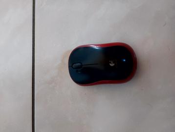 Souris Logitech sans fils. beschikbaar voor biedingen