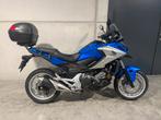 Honda NC750X DCT met topcase, Entreprise, Plus de 35 kW, 2 cylindres, 750 cm³