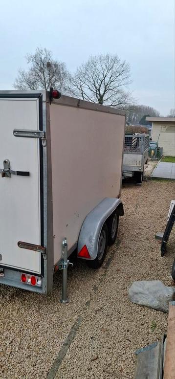 Remorque fermée de 750 kg, Autos : Divers, Enlèvement ou Envoi, Comme neuf