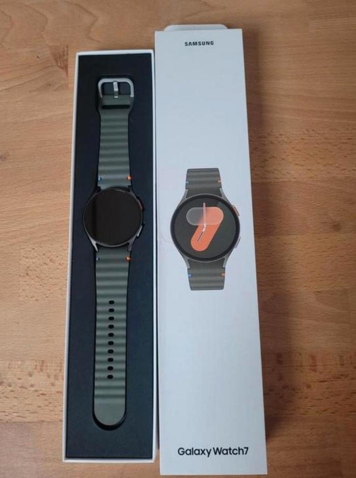 Montre samsung galaxy watch 7, Bijoux, Sacs & Beauté, Montres connectées, Enlèvement