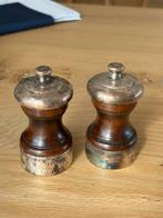 Saliere et poivier Peugeot, Ophalen