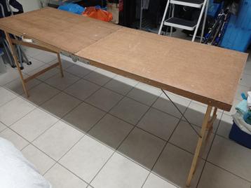 Behangtafel beschikbaar voor biedingen