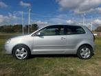 Volkswagen Polo 1.2i / 89.000km / Garantie 12m. (bj 2009), Auto's, Stof, Gebruikt, Zwart, Bedrijf