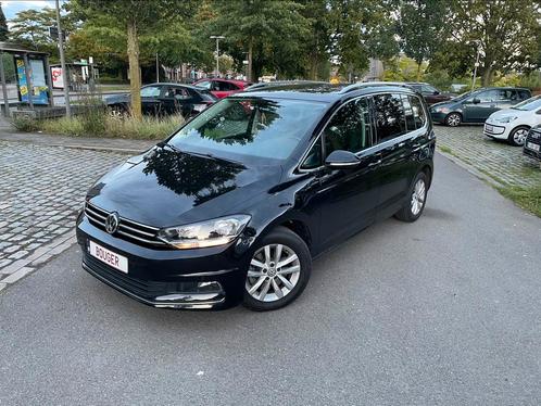 VOLKSWAGEN TOURAN ! 1.6 diesel | CLIMA | Pano | 7 places, Autos, Volkswagen, Particulier, Touran, ABS, Caméra de recul, Phares directionnels