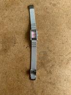 Montre à aiguille rose et argenté, Handtassen en Accessoires, Horloges | Dames, Polshorloge, Overige materialen, Zo goed als nieuw