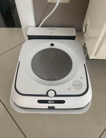 iRobot Braava jet M6 neuf et lot de serpillères  beschikbaar voor biedingen